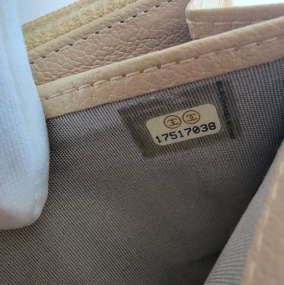 🔥EUC CHANEL Bicolore Quilted CC Logo Long Wallet - Picture 5 of 12